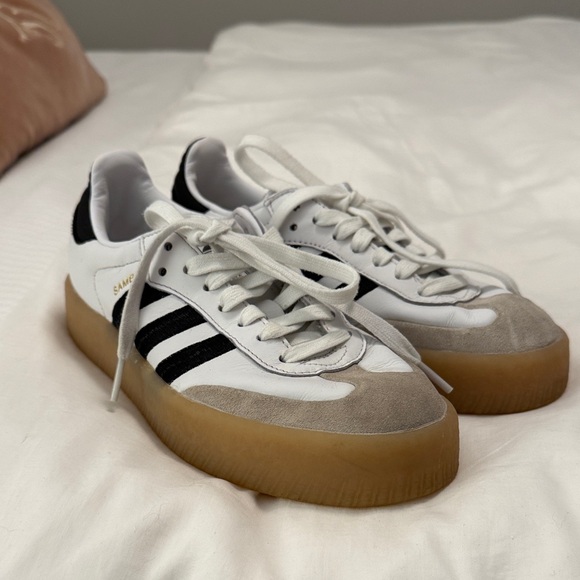 adidas Shoes - Adidas Platform Samba